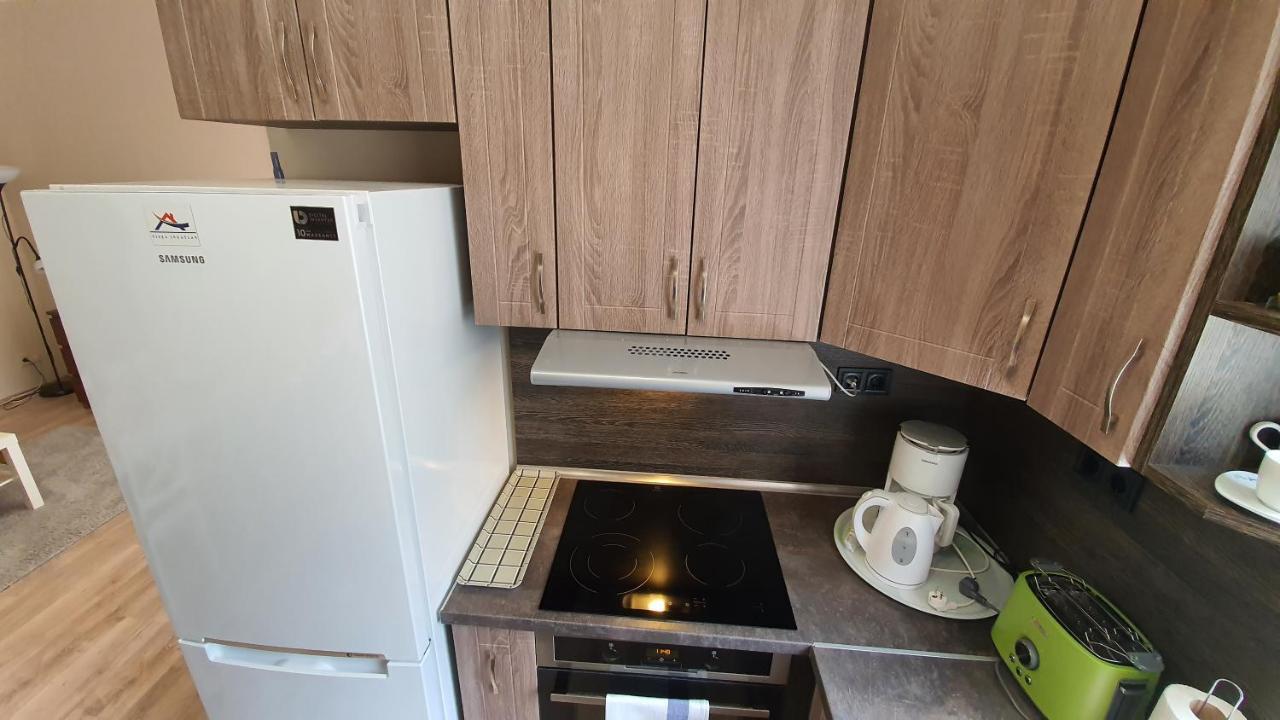 Aqua Apartman Тисауйварош Экстерьер фото