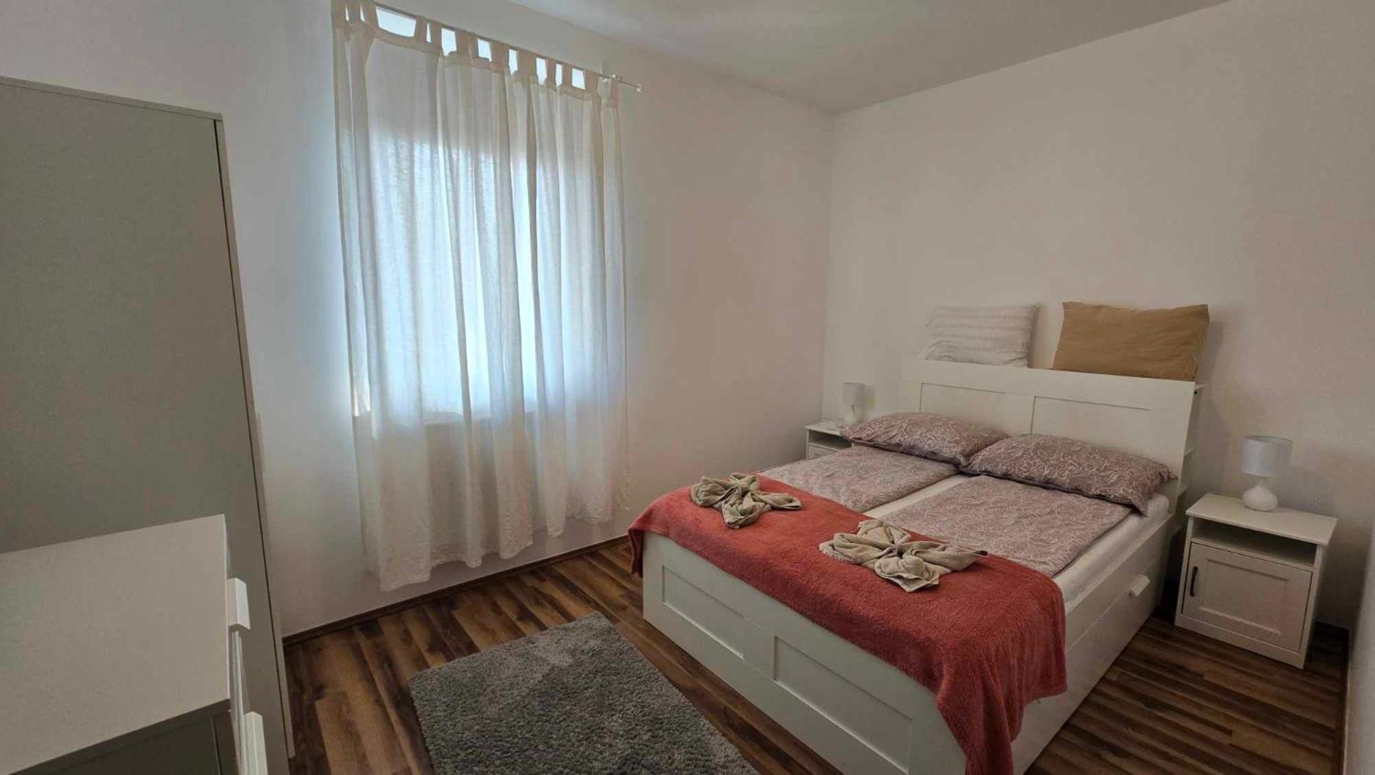 Aqua Apartman Тисауйварош Экстерьер фото