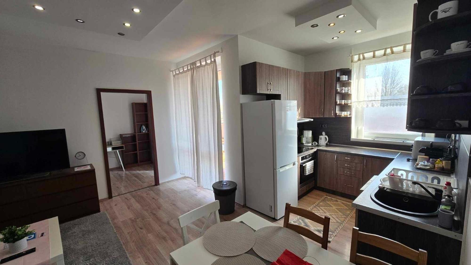 Aqua Apartman Тисауйварош Экстерьер фото