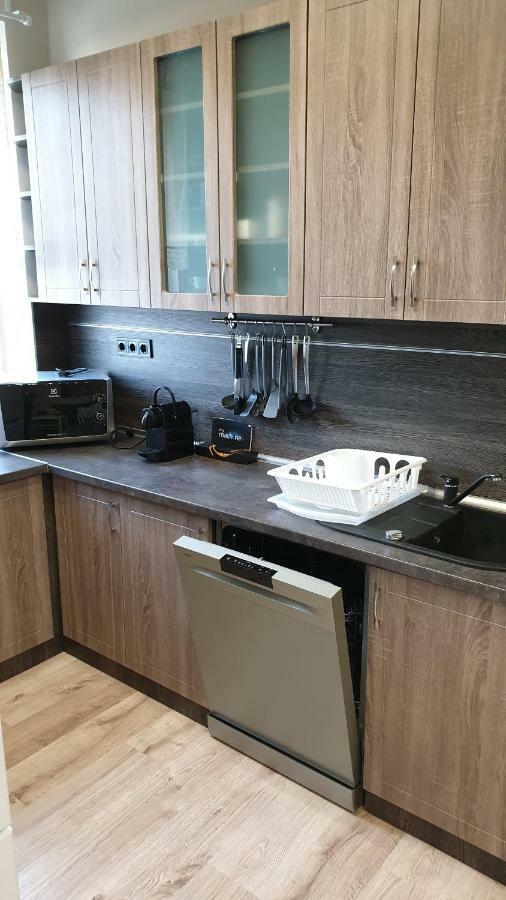 Aqua Apartman Тисауйварош Экстерьер фото
